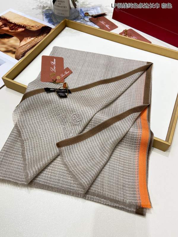 Loro Piana Scarf LPC00053 Loro Piana Scarf LPC00053